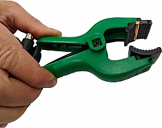 Клемма цифрового манометрического коллектора со шлангами в кейсе Voll V-100 Digital Клемма цифрового манометрического коллектора со шлангами в кейсе Voll V-100 Digital